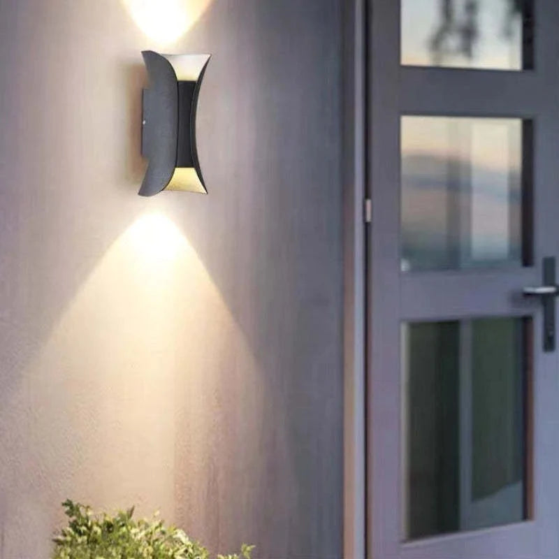 MarisLux | Modern Weatherproof Outdoor LED Wall Light