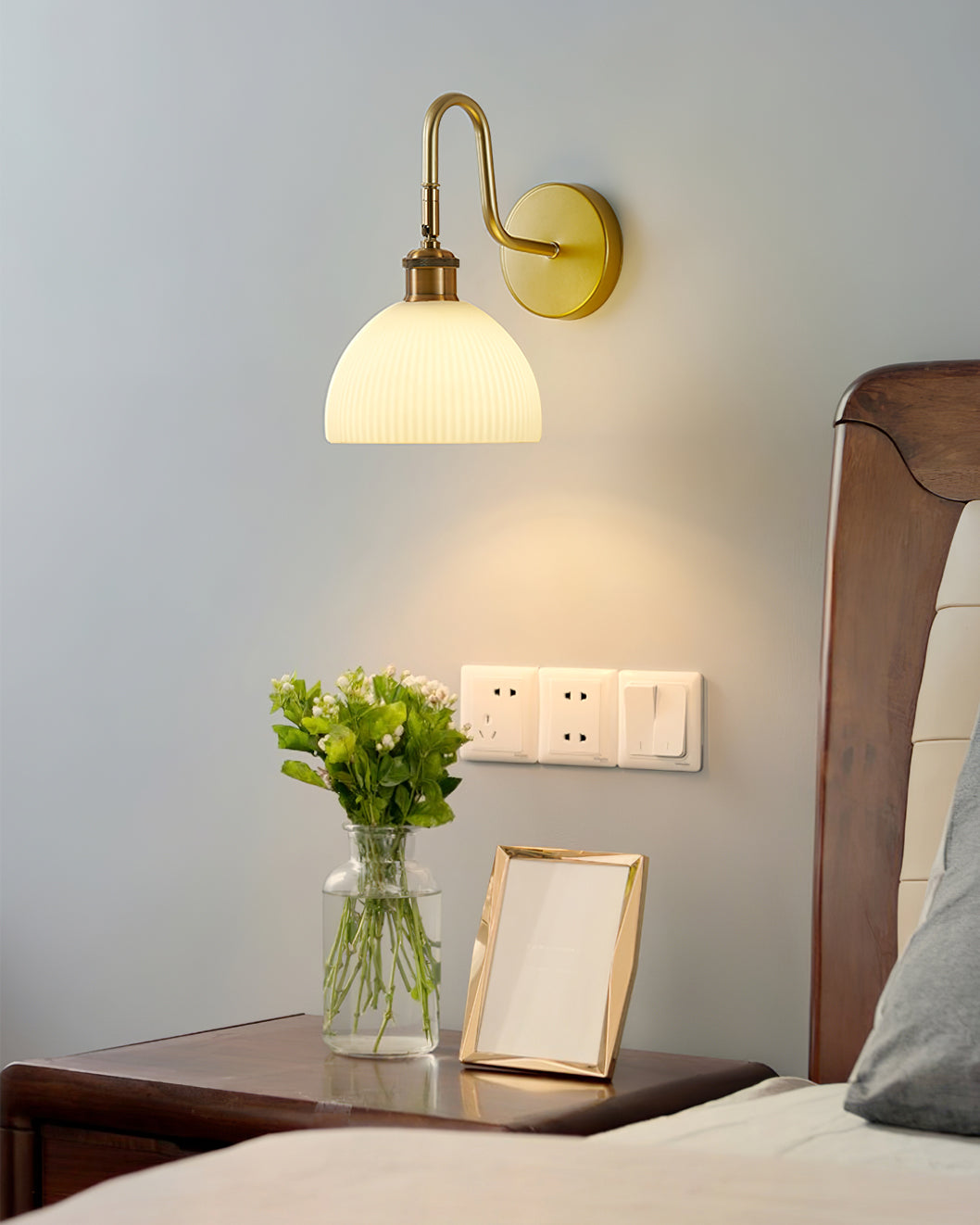 AldenRay Classic Gold Wall Sconce For Living Room And Study