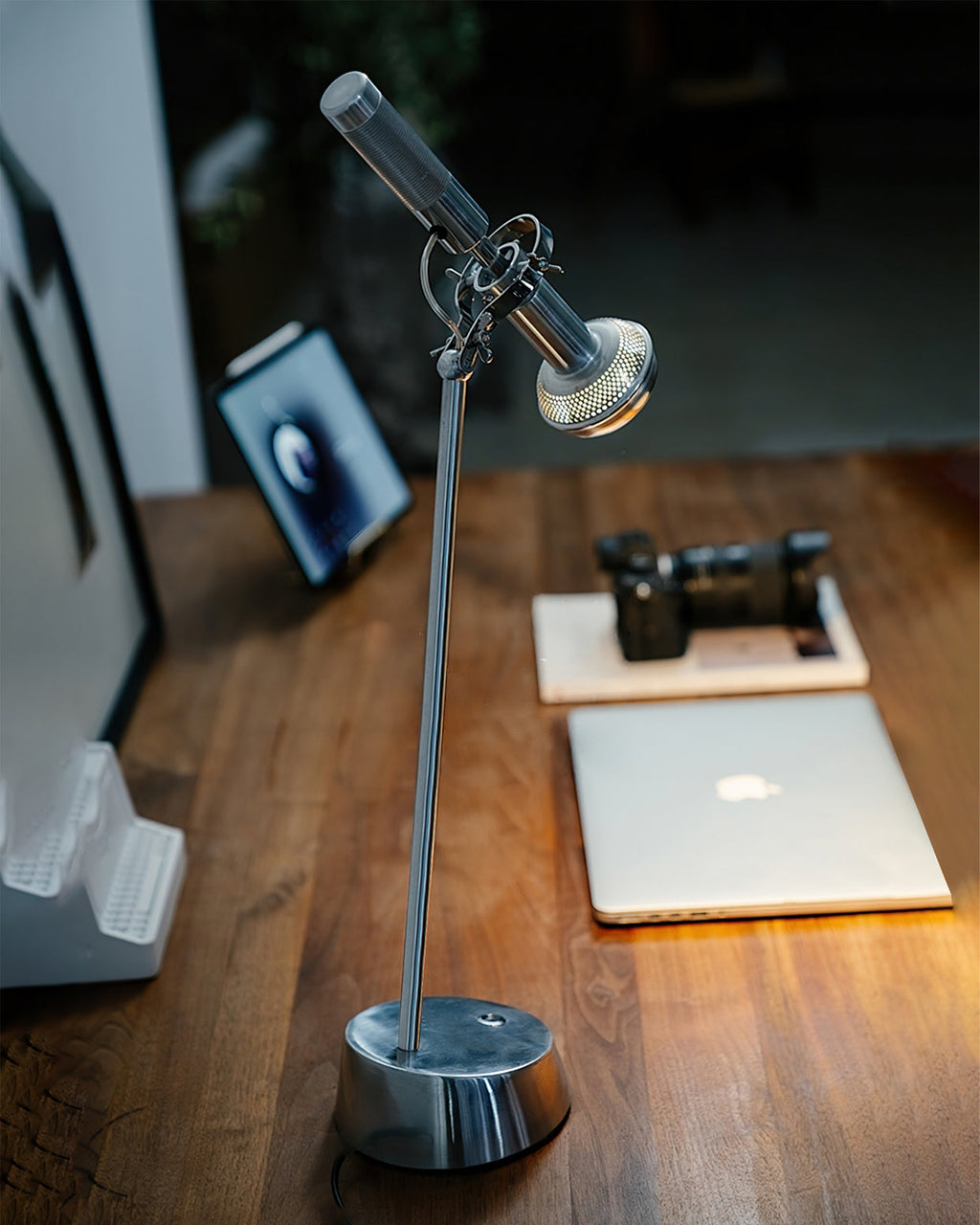 Kestrel | Industrial Metal Table Lamp With Sleek Design
