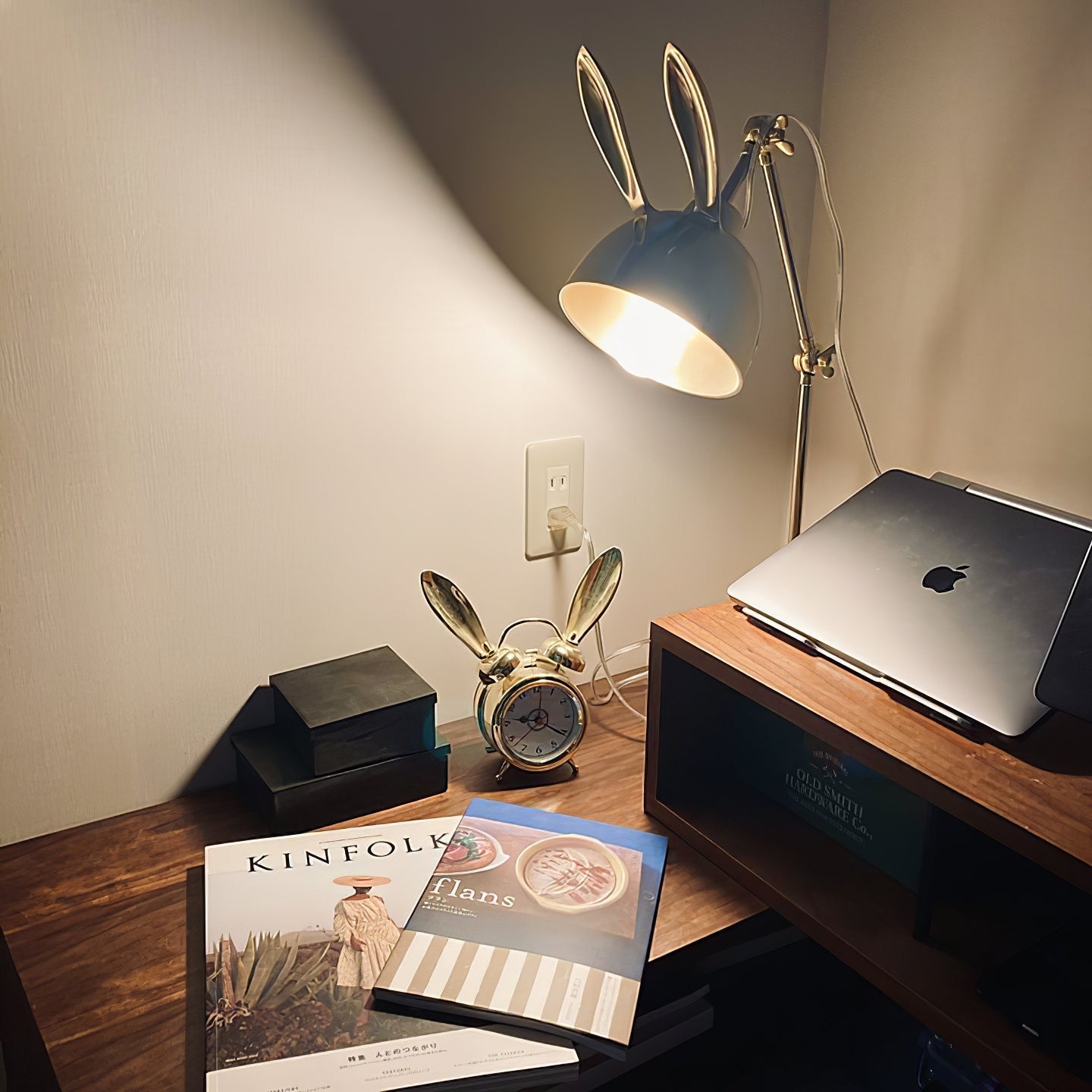 AurelHare Golden Rabbit Ears Table Lamp For Nightstand