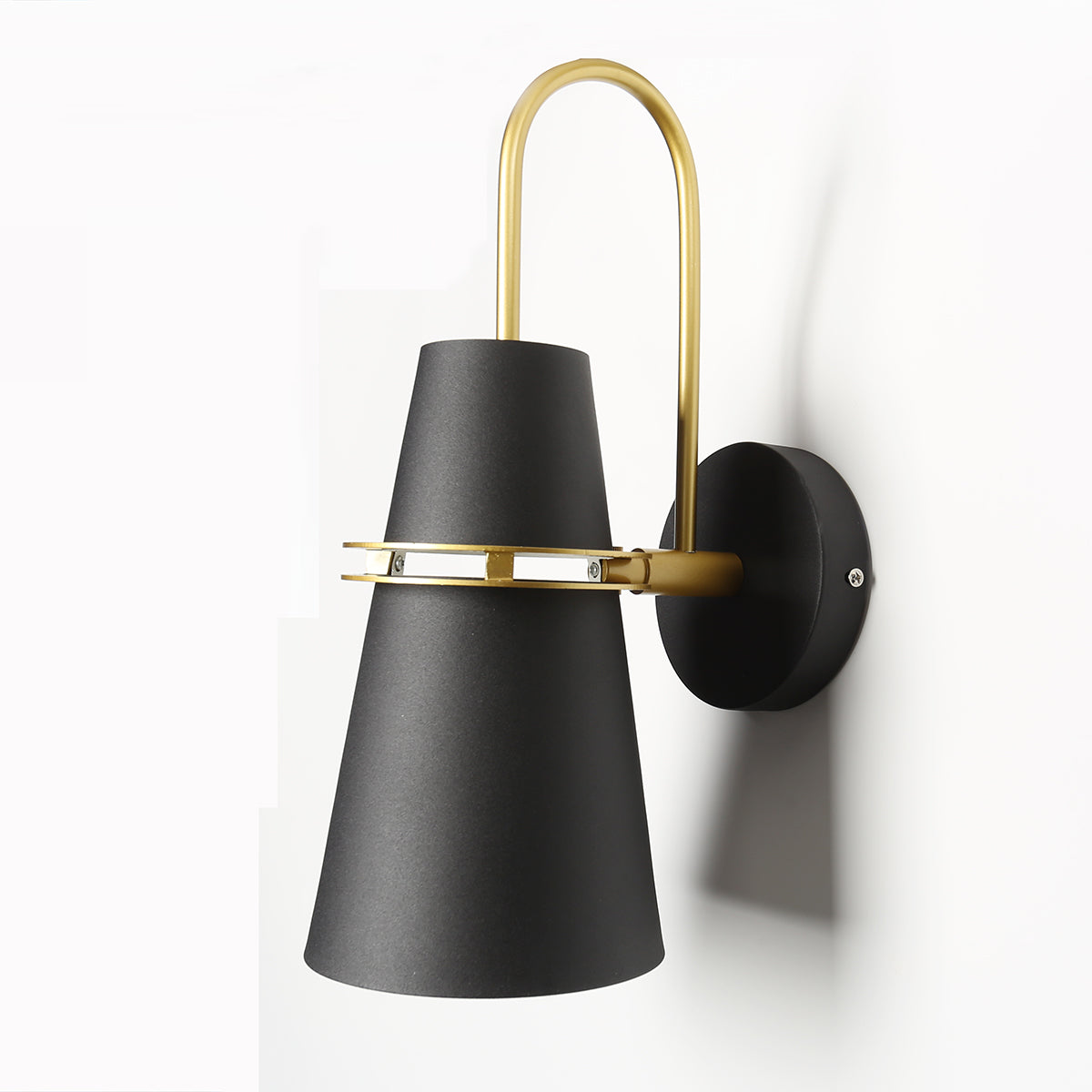 Averon | Luxe Wall Sconce For Modern Royal Interiors