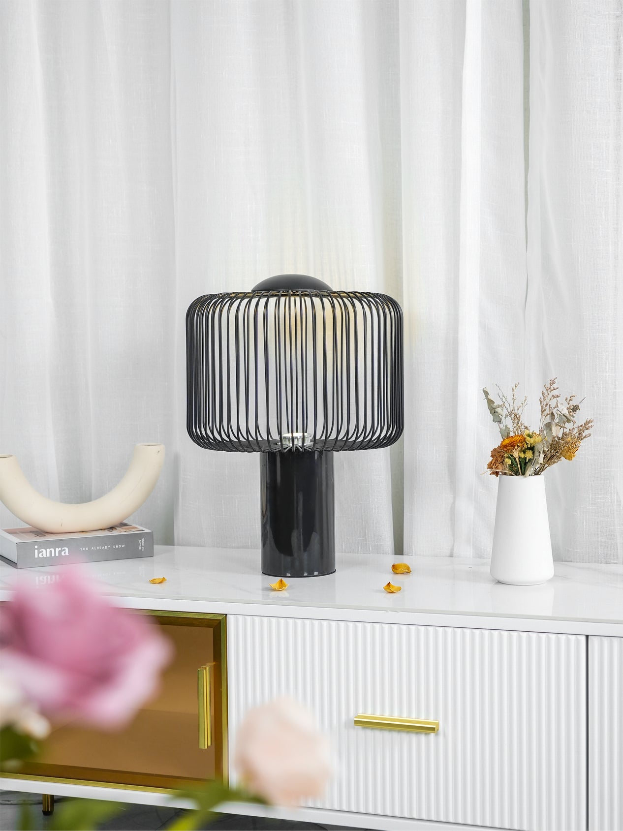 Aurell Table Lamp With Matte Black Screen And Marble Base