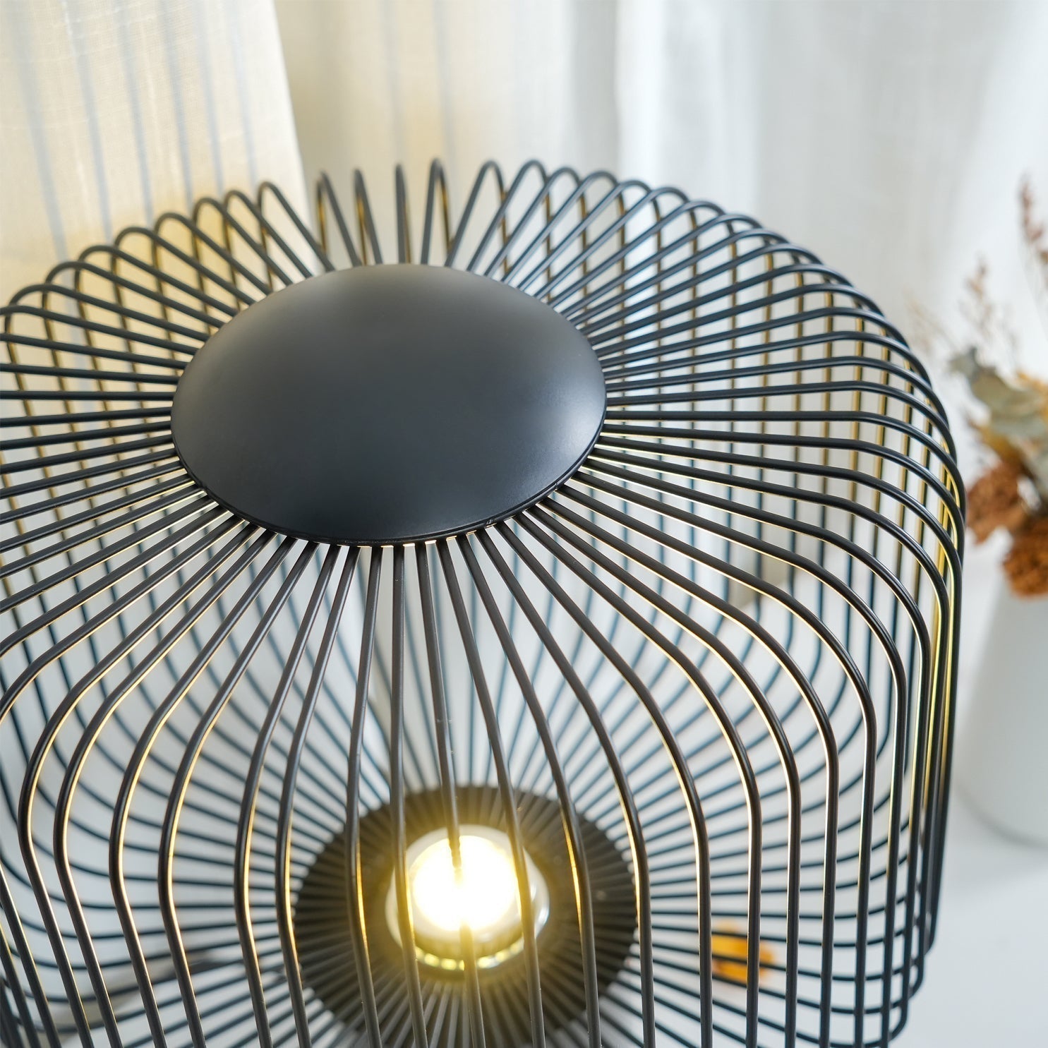 Aurell Table Lamp With Matte Black Screen And Marble Base