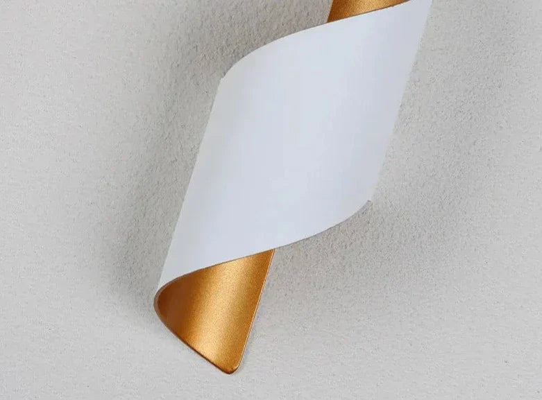 Arion Modern Iron And Acrylic Wall Light For Interiors