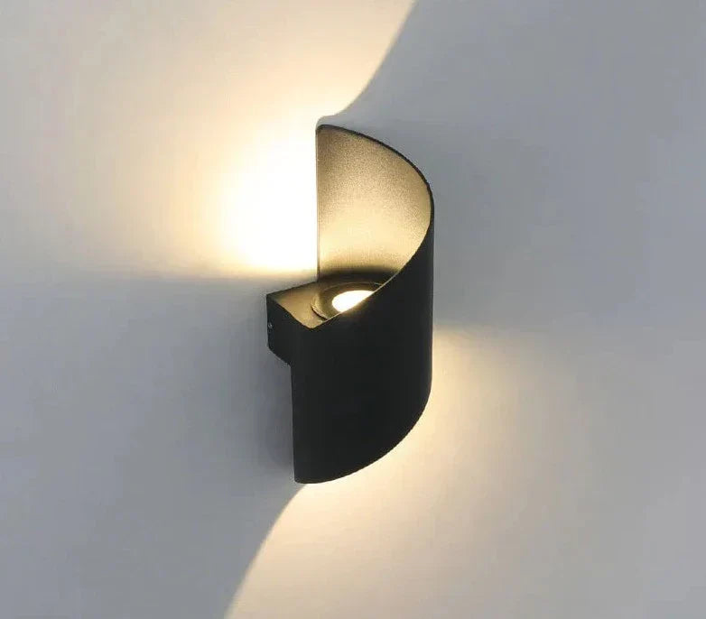 Arion Modern Iron And Acrylic Wall Light For Interiors