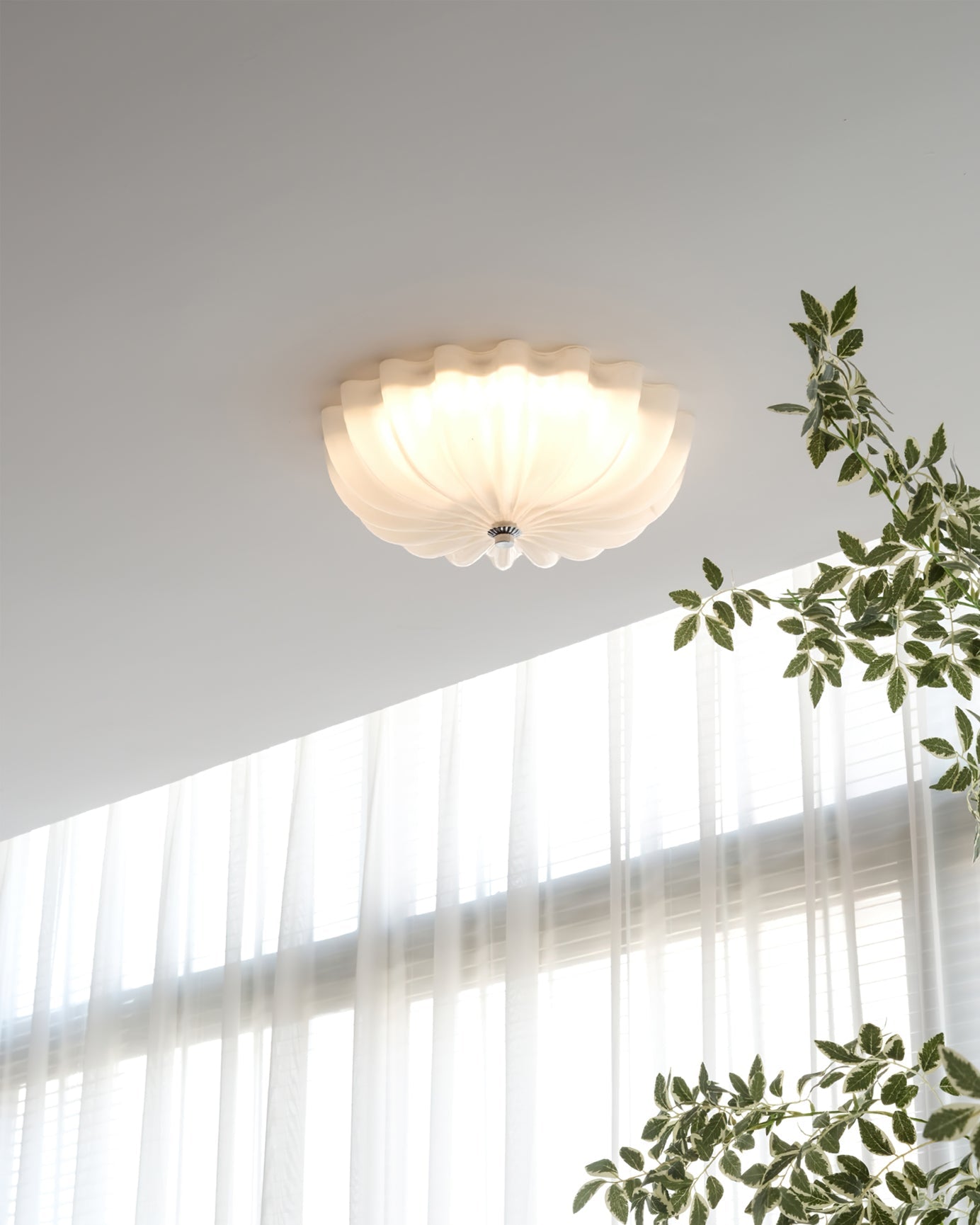 LuminaPetal Ceiling Lamp With Organic Curves And Warm Glow